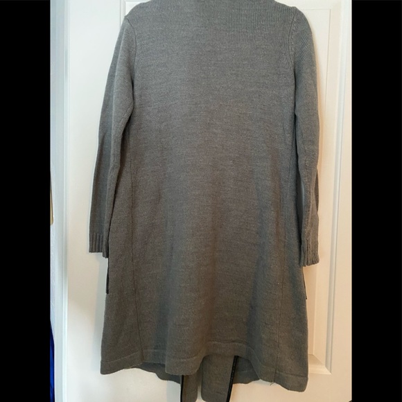 New York & Company long, open Cardigan in Size Small - Picture 9 of 9